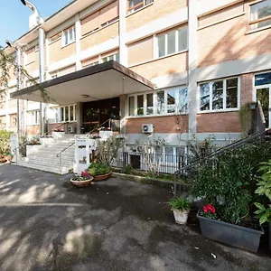 Casa Per Ferie Opera Don Calabria Gasthof Rom